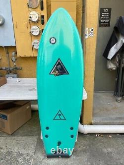 Catch Surf 5'6 Retro Fish withfins