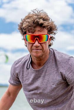 OCEAN CHAMELEON Floating Sunglasses Kiteboarding Surf Shiny Black & Red Lens