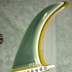 Surfboard fin