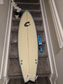 WRV Wave Riding Vehicles Surfboard 5'10 x 18 1/2 x 2 3/4 Dolphin Designs