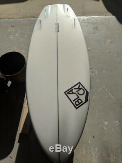 Wakesurf board